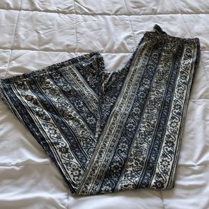 Cute blue and white stretch bell bottoms.